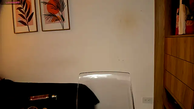 Bloom_Noor's Live XXX Chat