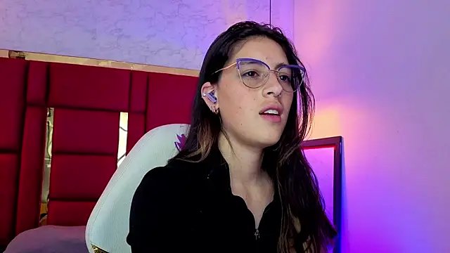 XXX chat uživo modela moon_winy