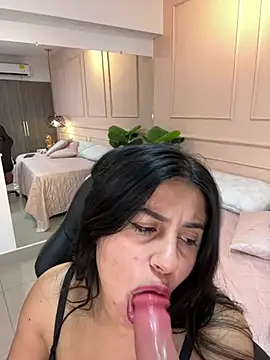 OLIVIA_GARCIA__ Adlı Modelin Canlı XXX Sohbeti