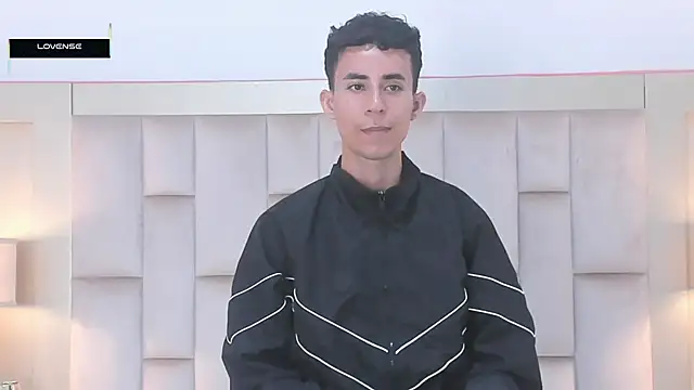 Chat XXX en directo de Zahir_Ashar
