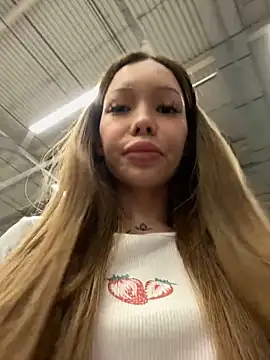 StreetCelebrity – webcam-show