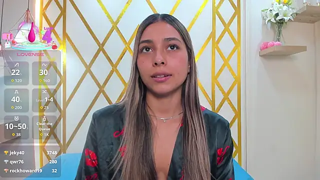 SophieBenson live XXX chat