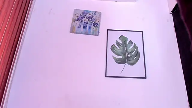 XXX chat uživo modela alondrabigtits