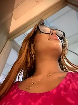 MystiqueXXX's Live XXX Chat
