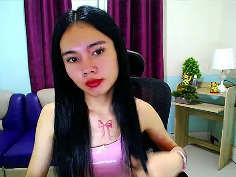 devine_goddess Webcam Show