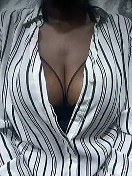 Millie246 – Naživo XXX chat