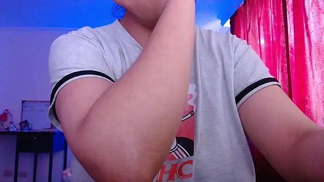 XXX chat uživo modela VALERY_MEER