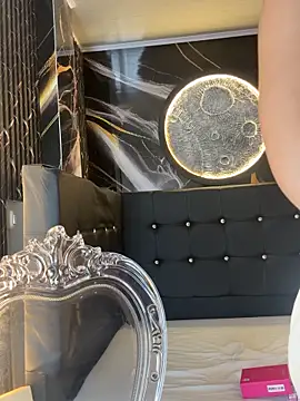 __Nahomy Live XXX Chat