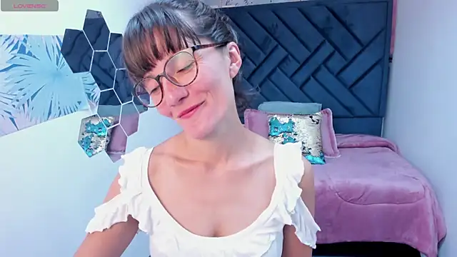 Valery_More__'s Live XXX Chat