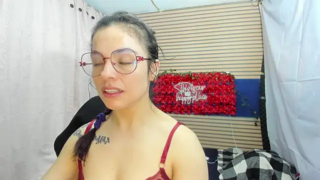 rosse_2504 Live XXX-chat
