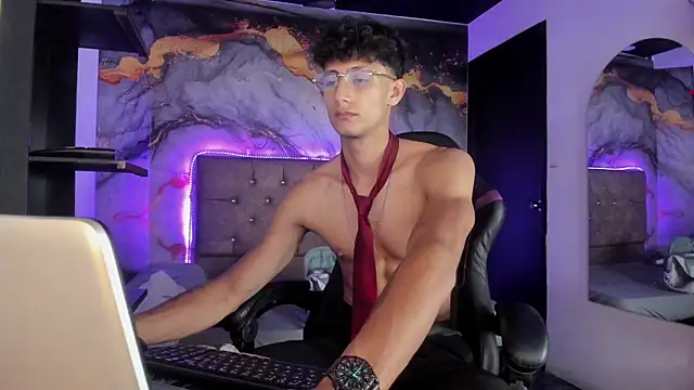 MaxiimoRomano_ Show Webcam