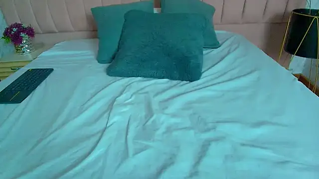 Živý XXX chat SCARLHETTBROWN