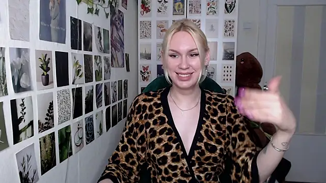 CapriScorpion 라이브 XXX 채팅