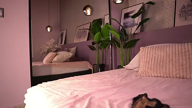 Онлайн чат XXX IzzyWild