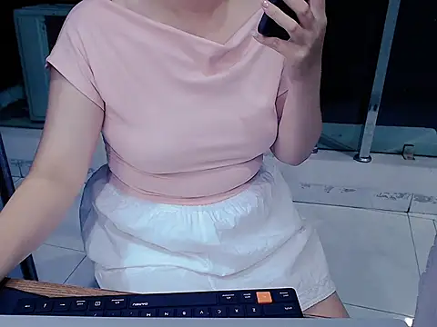 Haruka95 élő XXX-chatje