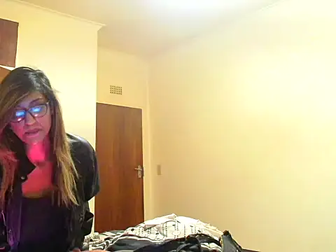Chat XXX en directo de karmicQueen669