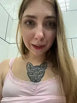 Sunny___Bunny Live XXX-chat