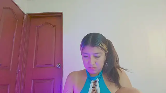 Dahiana_Dmour_ Live XXX-Chat