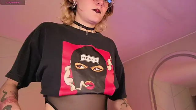 Вебкам-шоу Rossiee_huntt