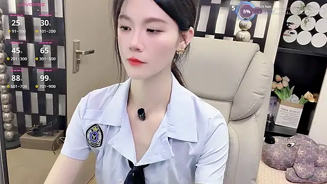 Yueyue-MM Chat XXX in diretta