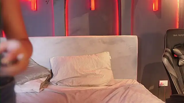 LiliCoxx – Naživo XXX chat