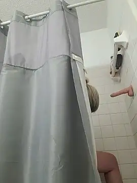 NikkiBlisss webkamerás műsora