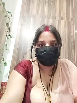 HOT_SEXY_BHABHI2 Adlı Modelin Canlı XXX Sohbeti