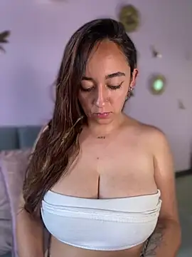 Im_Luuu Chat XXX live