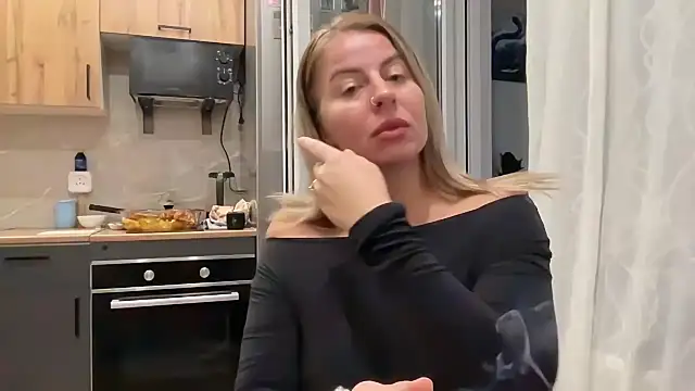 Lisorine Webcam show
