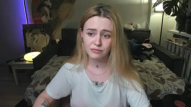 Alexa_Pirs Obrolan Langsung XXX