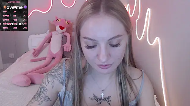 MirrraMisssn Webbikameraesitys