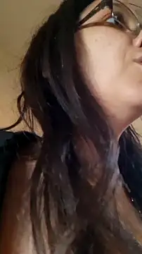 rposhta1991 Adlı Modelin Canlı XXX Sohbeti
