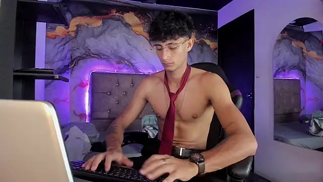 MaxiimoRomano_のライブXXXチャット