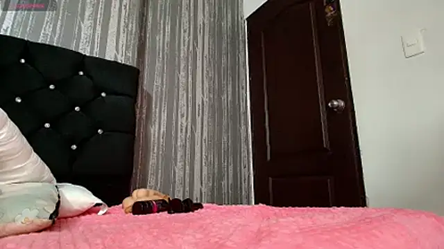 Elizabetth_Roman লাইভ XXX চ্যাট