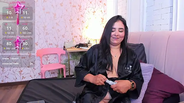 taylor_bennet's Live XXX Chat