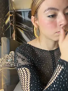 __Nahomy élő XXX-chatje