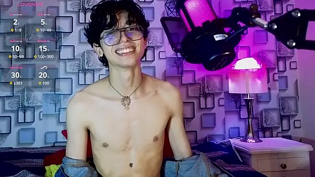 Twink_Sebas7 即時 XXX 聊天