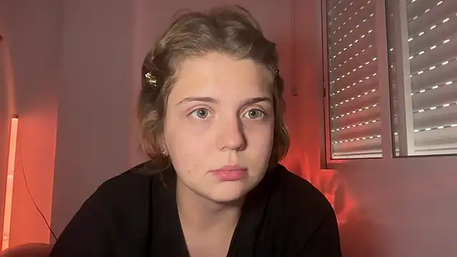 softari Adlı Modelin Canlı XXX Sohbeti