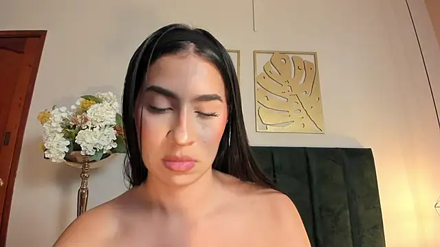 Christy_Sea Adlı Modelin Canlı XXX Sohbeti