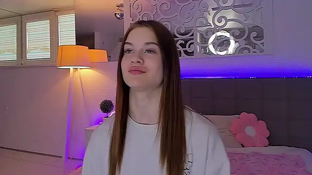 LuisaClover Chat XXX in diretta