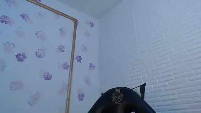 XXX chat uživo modela Karol_prescot