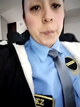 Cristal_Security-1 élő XXX-chatje