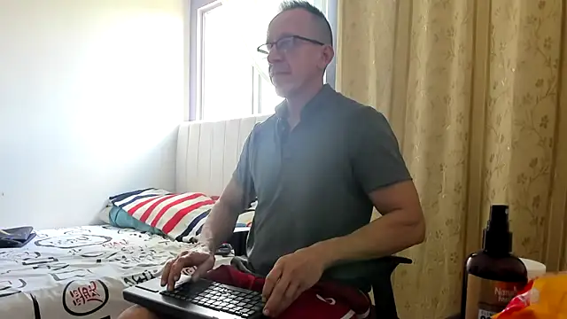 Chat XXX Live _axelking_
