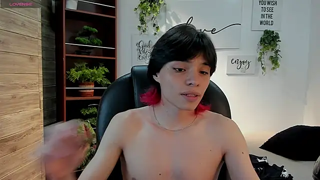 coby_cum's Webcam Show