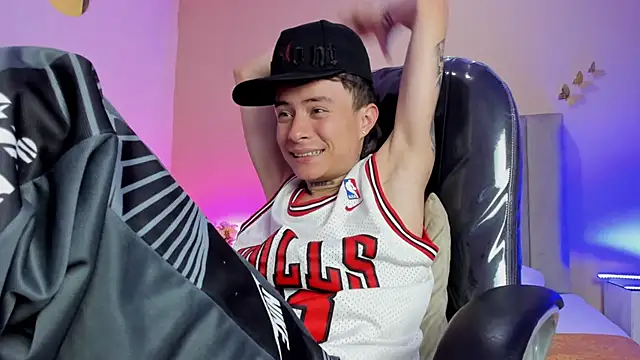 XXX chat uživo modela Nascary_Fox