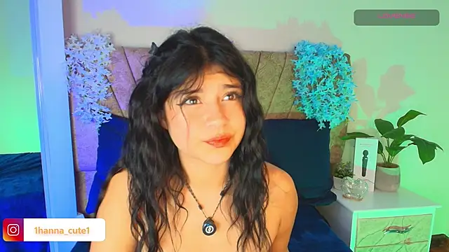 hannaa_cute Live XXX Chat