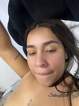 แชท XXX สดของ SussyFoxxx