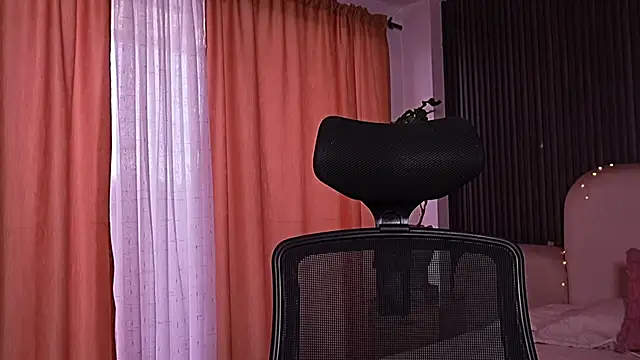 LilithLuxor_ 现场XXX聊天