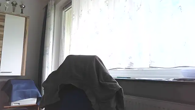 dudefemboy webkamerás műsora