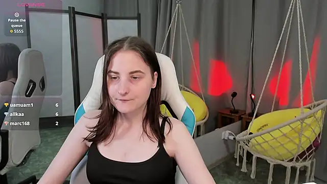 Živý XXX chat KiraDuvall